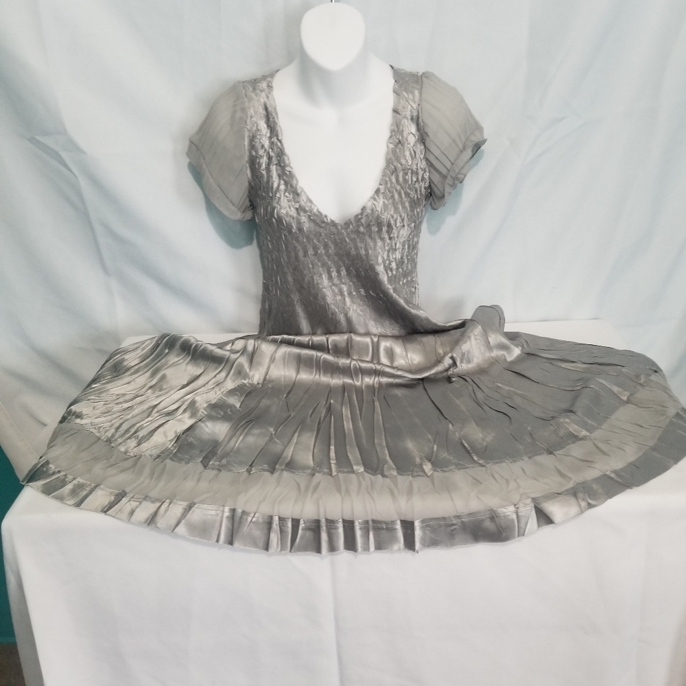 S.l.fashions dress size small